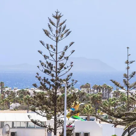 22 Sea Views, Pool,games,hot Tub, Office With Computer+ Wifi 别墅