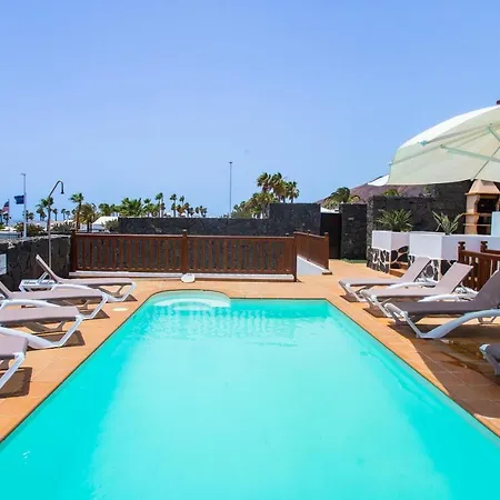 22 Sea Views, Pool,games,hot Tub, Office With Computer+ Wifi 别墅 *